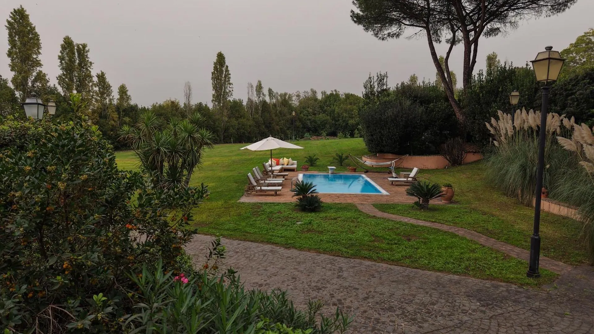 Lodge Villa Bovari - Appia Antica Rome Italy